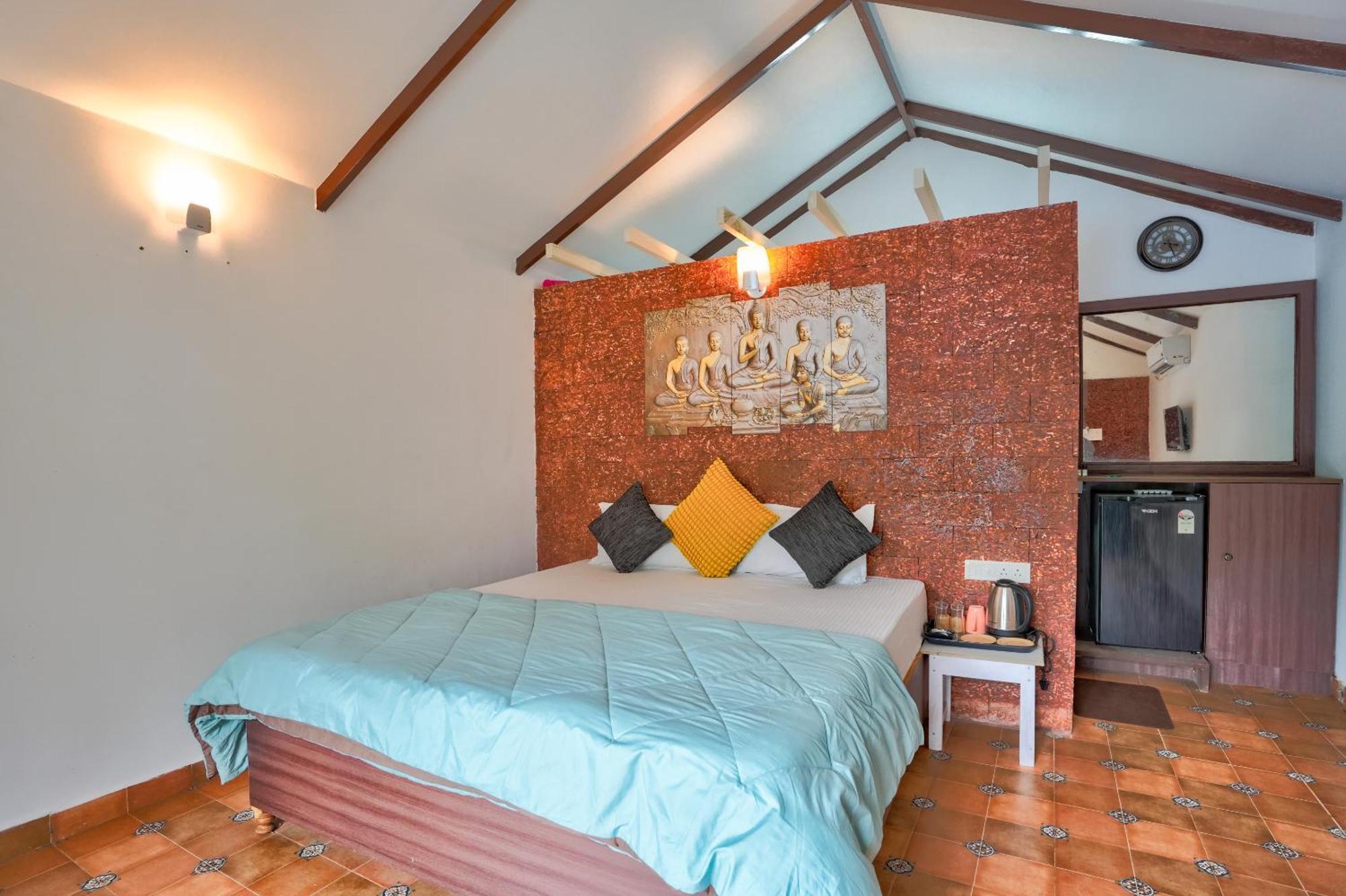 Golden Rice Resort & Cottages Candolim Extérieur photo